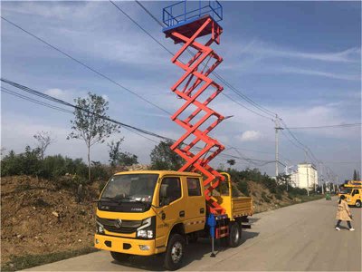 （國(guó)六）東風10米剪叉式升降平台高空作(zuò)業車(chē)